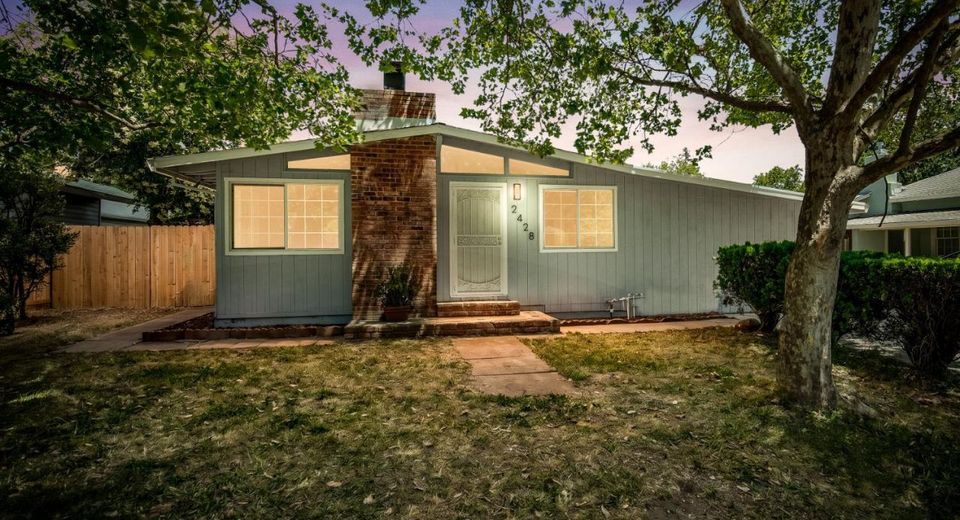 2428 Upham Ct, Carmichael, CA 95608 Photo
