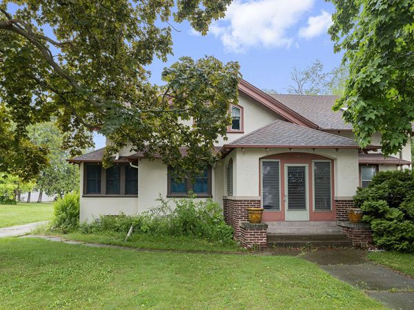 220 FOREST Ave, Kewaskum, WI 53040