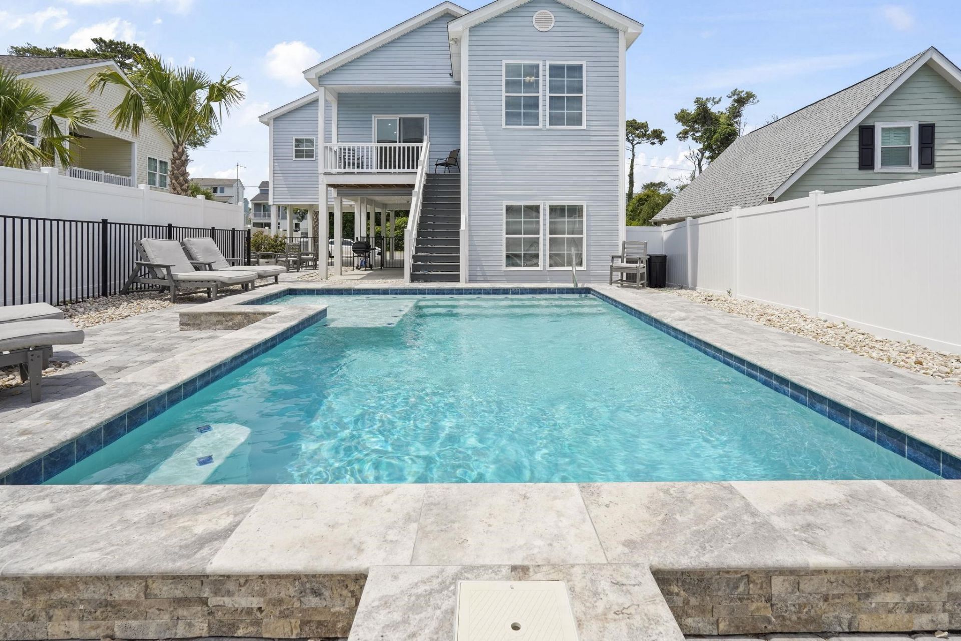 825 Hillside Dr. S Photo 30