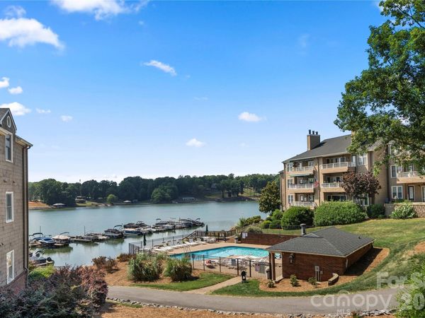 9717 Emerald Point Drive, Unit 1, Charlotte, NC 28278