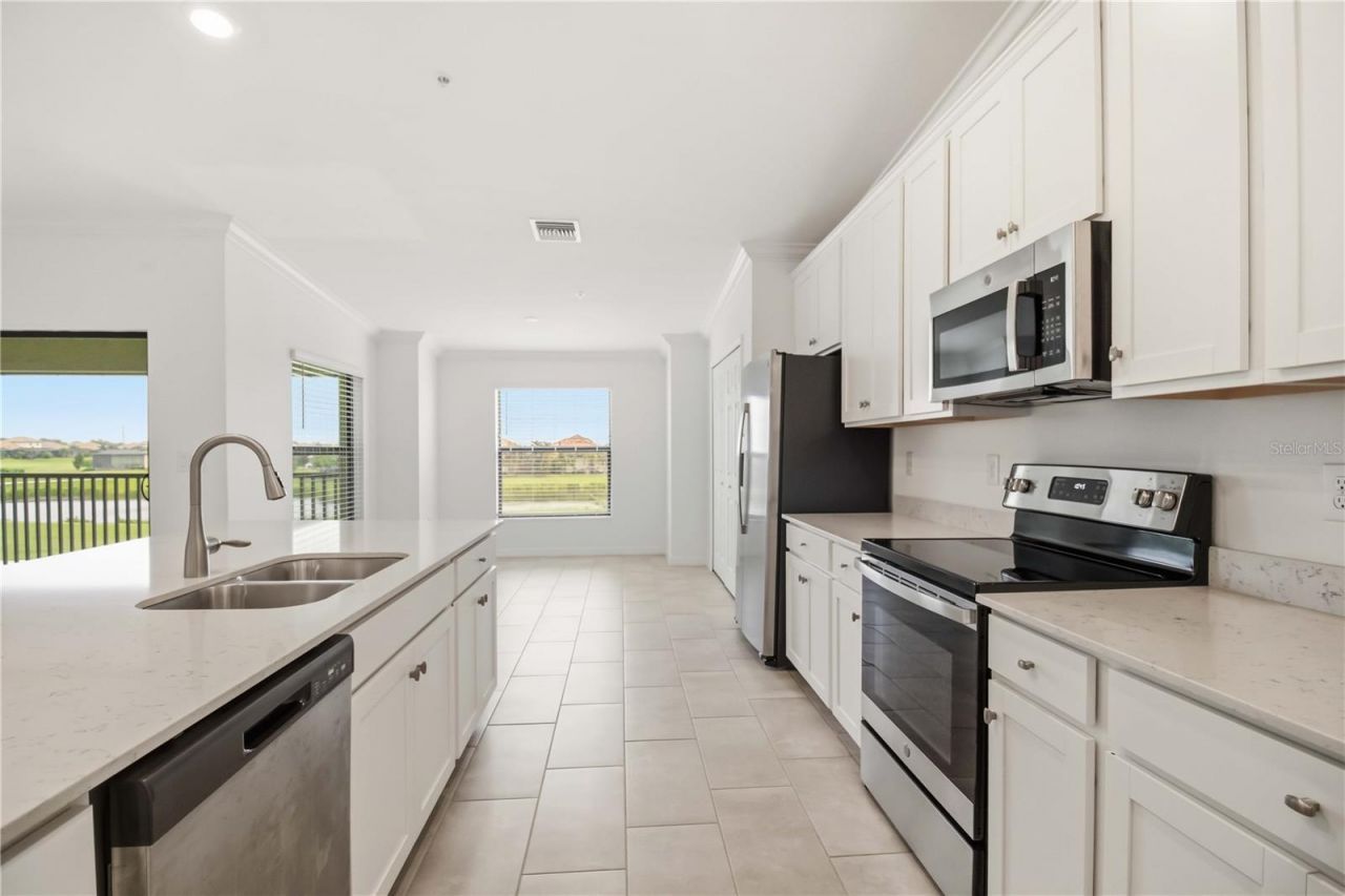 5695 Palmer Circle , Unit 203, Bradenton, FL 34211 Photo