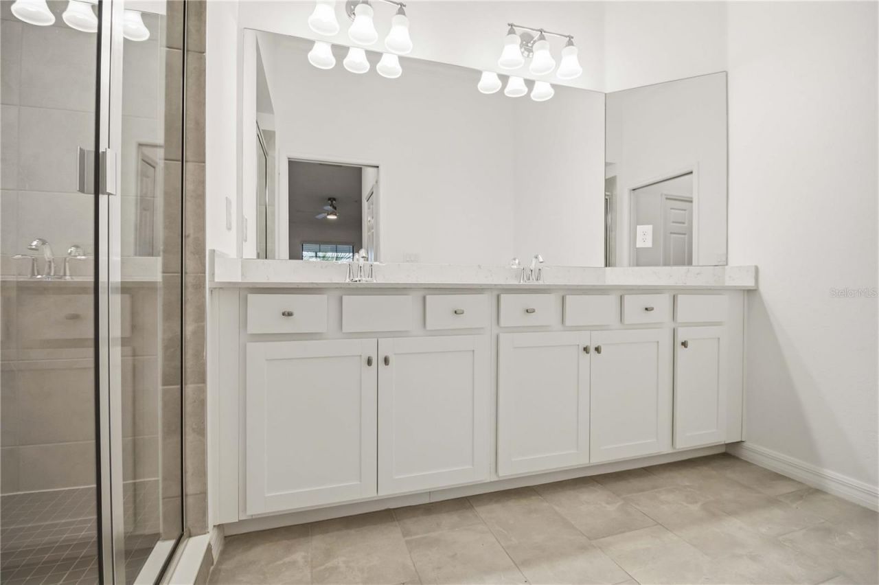 5695 Palmer Circle , Unit 203, Bradenton, FL 34211 Photo