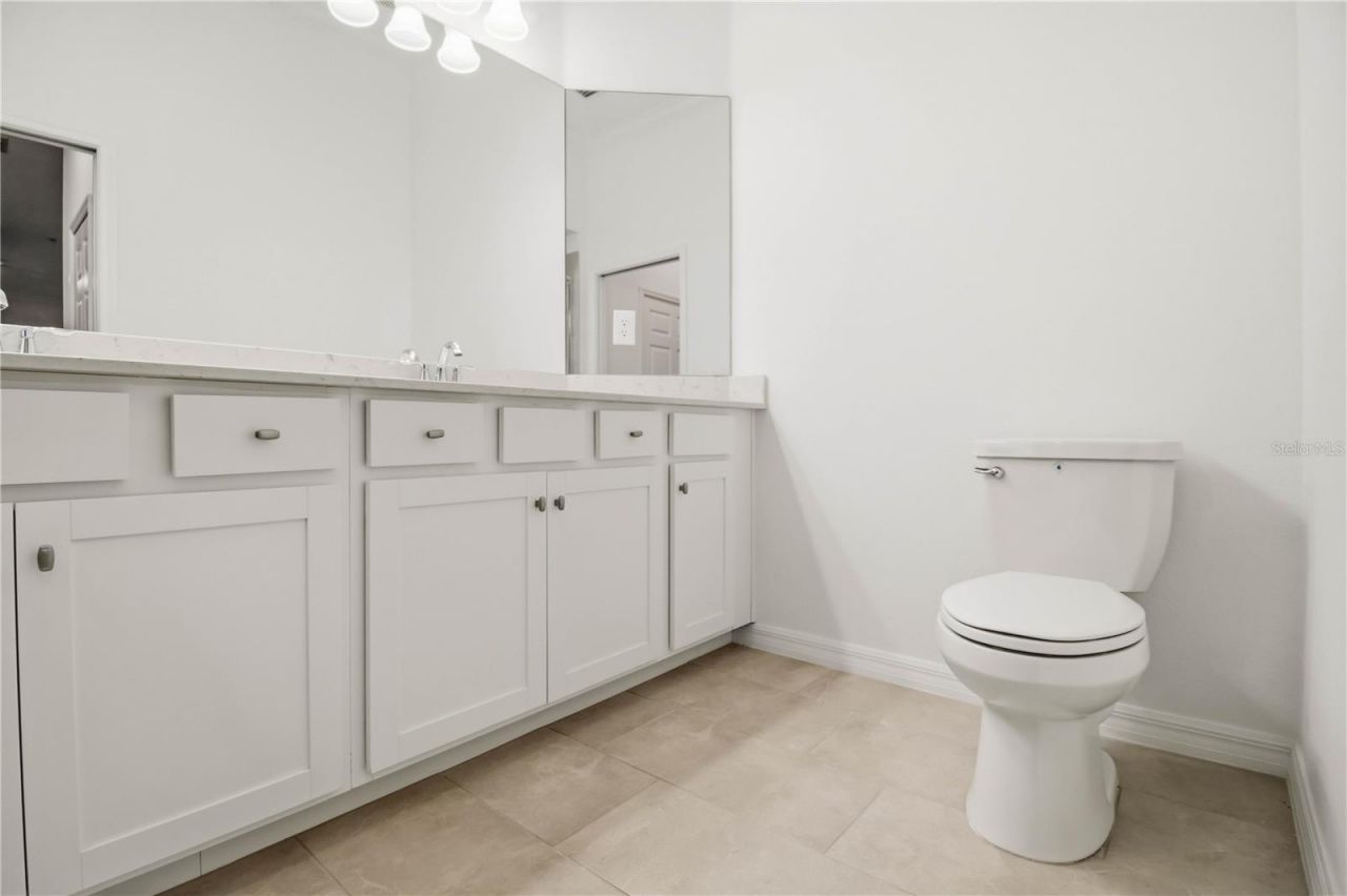 5695 Palmer Circle , Unit 203, Bradenton, FL 34211 Photo