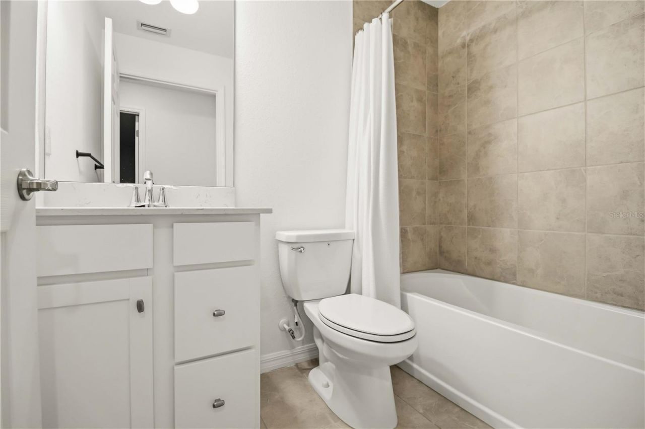 5695 Palmer Circle , Unit 203, Bradenton, FL 34211 Photo