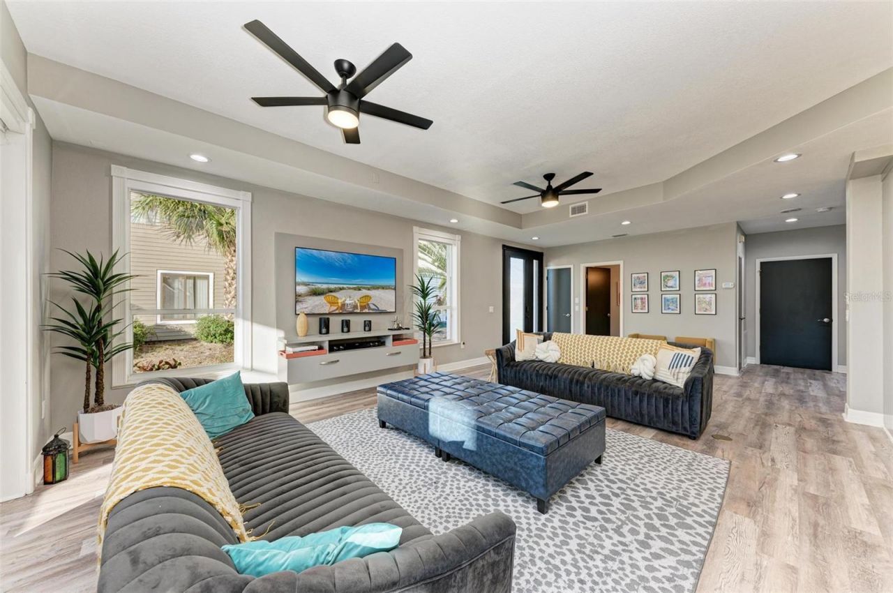 276 Lewis Circle, Unit 112, Punta Gorda, FL 33950 Photo