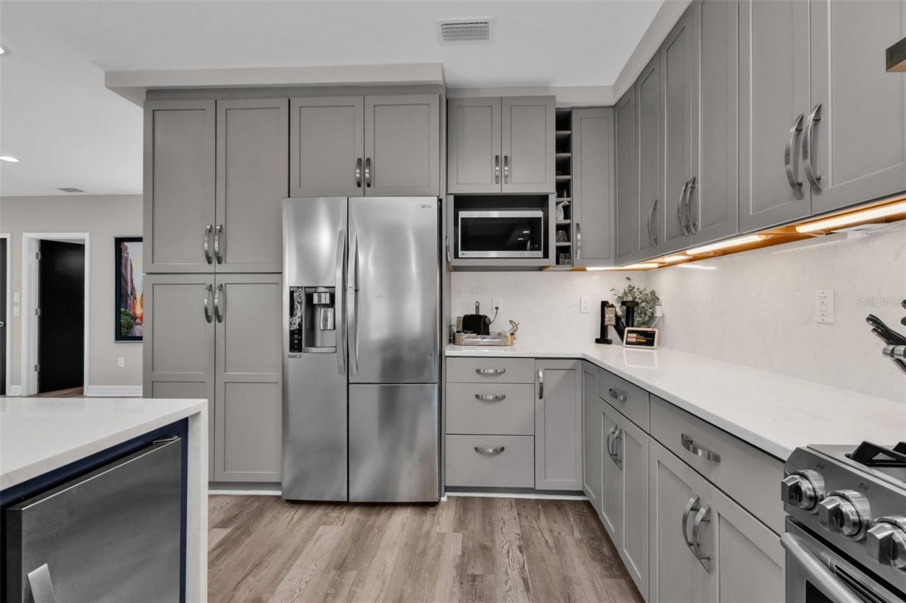 276 Lewis Circle, Unit 112, Punta Gorda, FL 33950 Photo