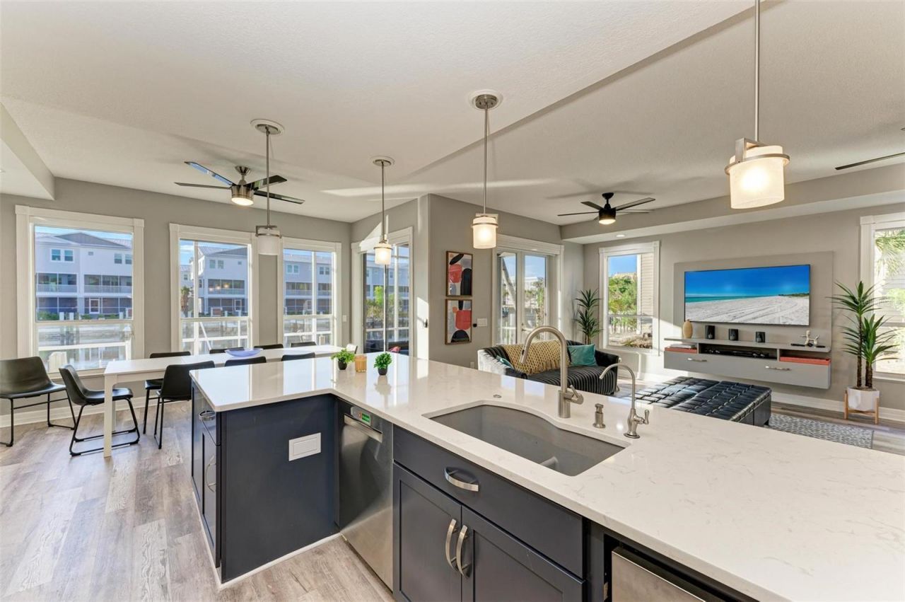 276 Lewis Circle, Unit 112, Punta Gorda, FL 33950 Photo