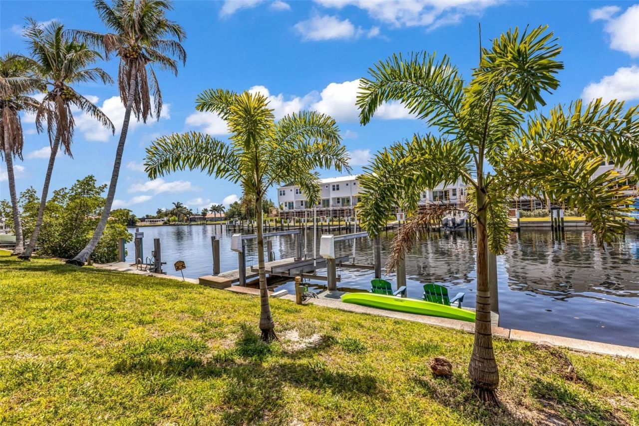 276 Lewis Circle, Unit 112, Punta Gorda, FL 33950 Photo