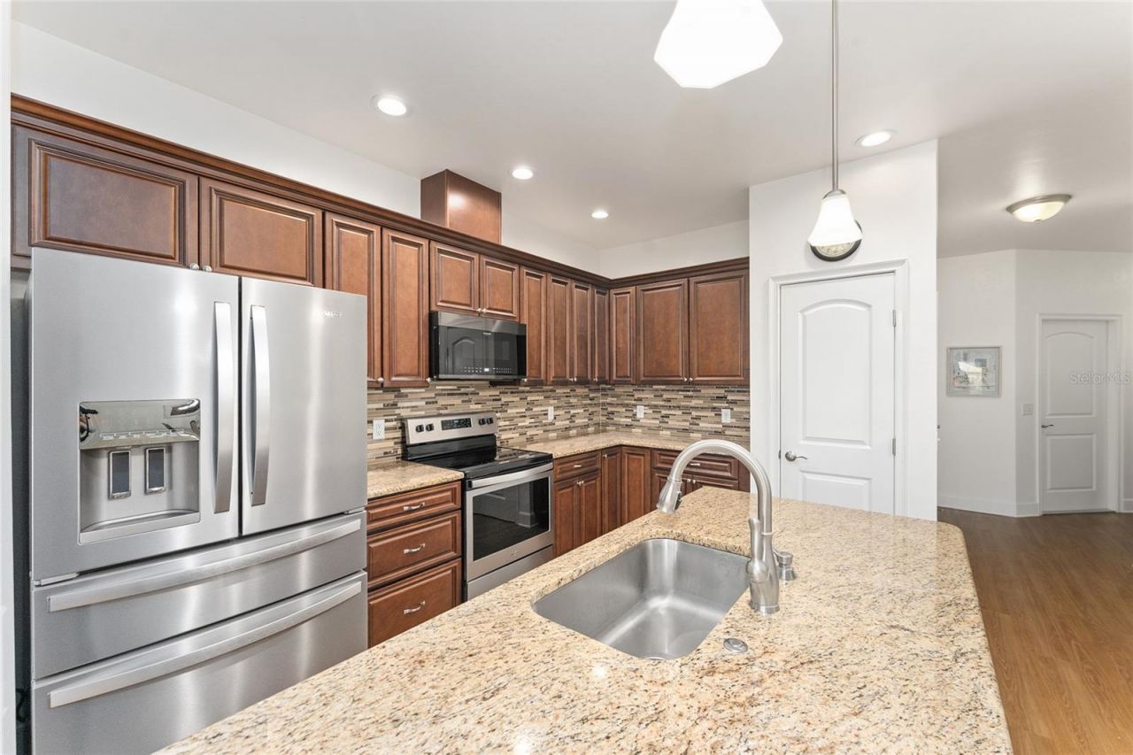 12938 NW 11th Place , Newberry, FL 32669 Photo