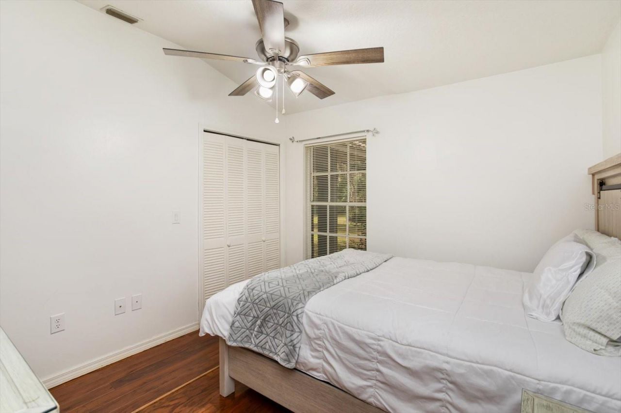 17249 Holly Court, Umatilla, FL 32784 Photo