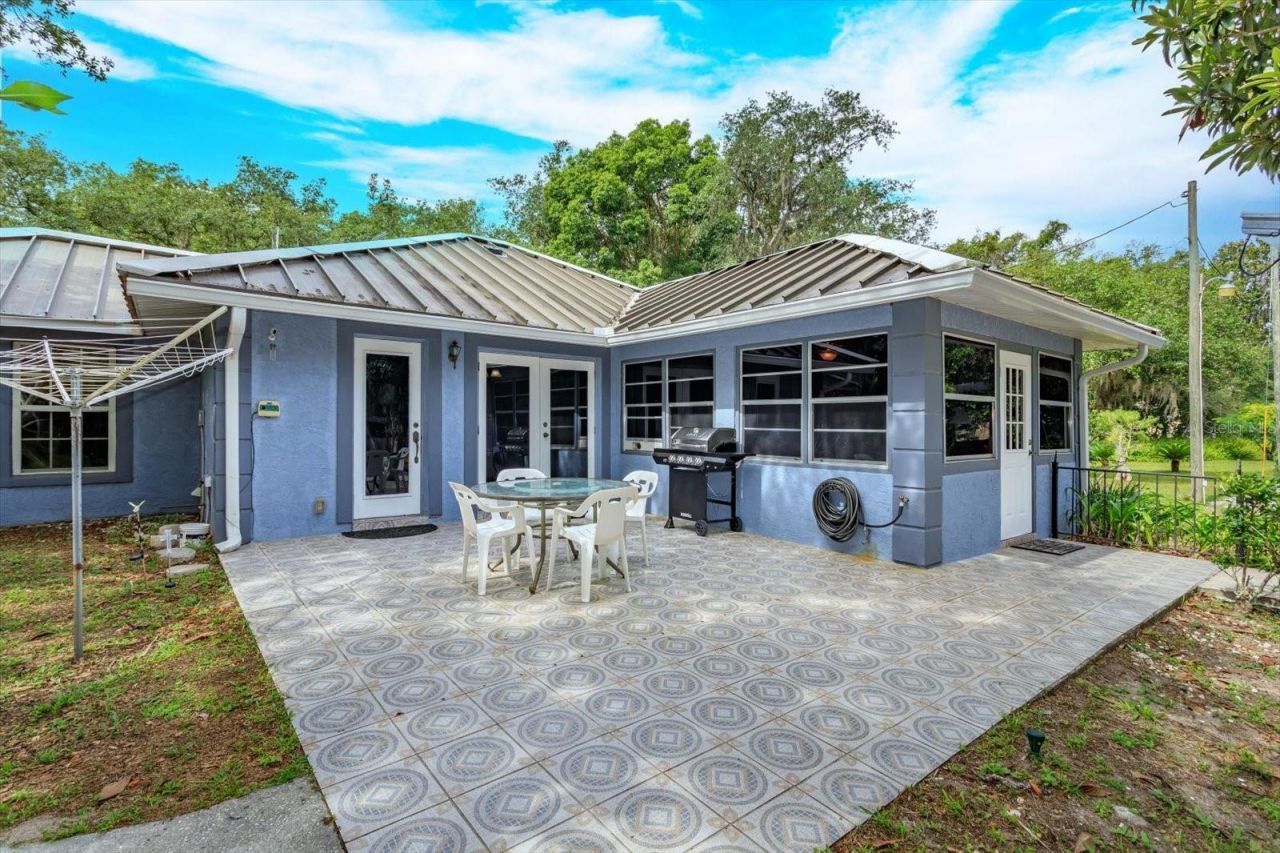 17249 Holly Court, Umatilla, FL 32784 Photo