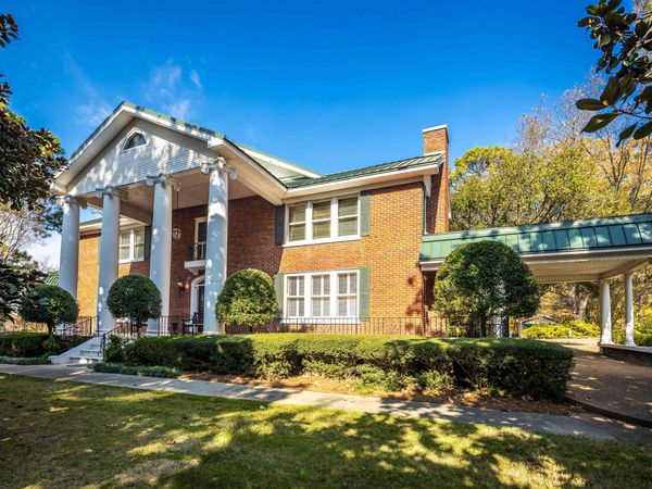 8000 AUSTIN RD, Lake Cormorant, MS 38641