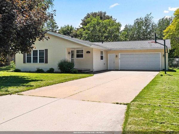 1545 N BLOSSOM DRIVE, Appleton, WI 54914