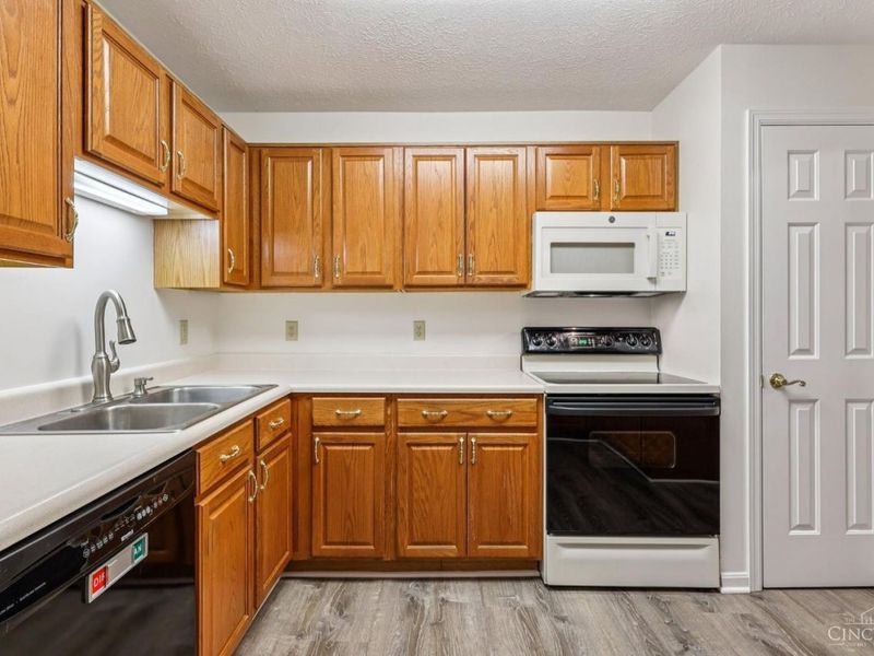 5165 North Bend Crossing, Green Township, OH 45247 Photo 18