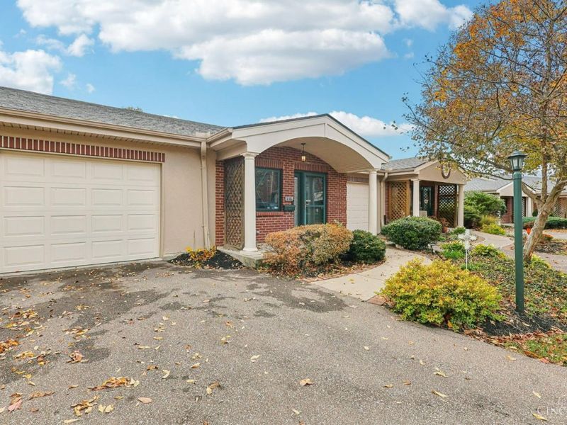 5165 North Bend Crossing, Green Township, OH 45247 Photo 3