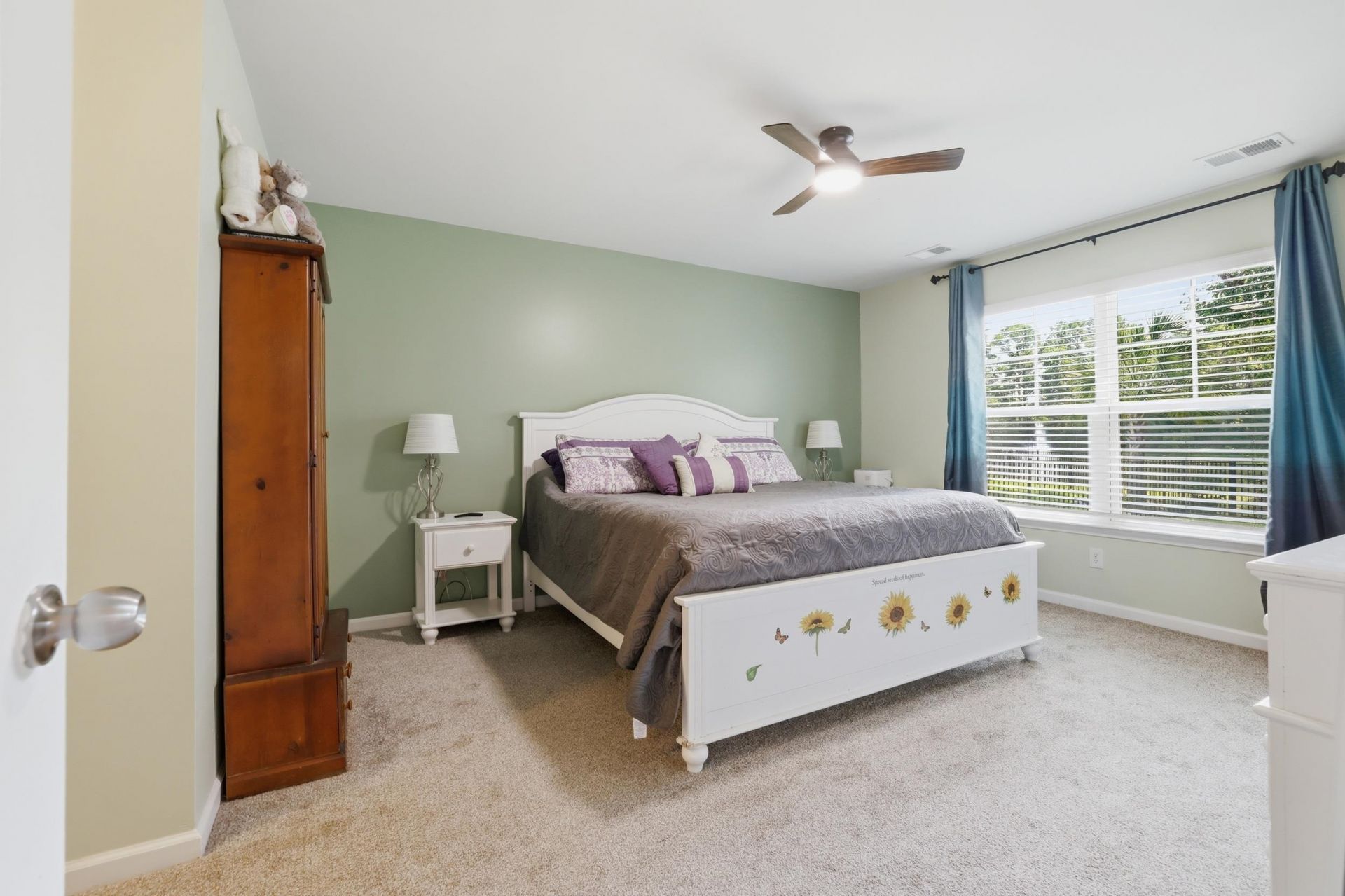 100 Oak Leaf Dr. Photo 16