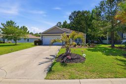 100 Oak Leaf Dr. photo 4