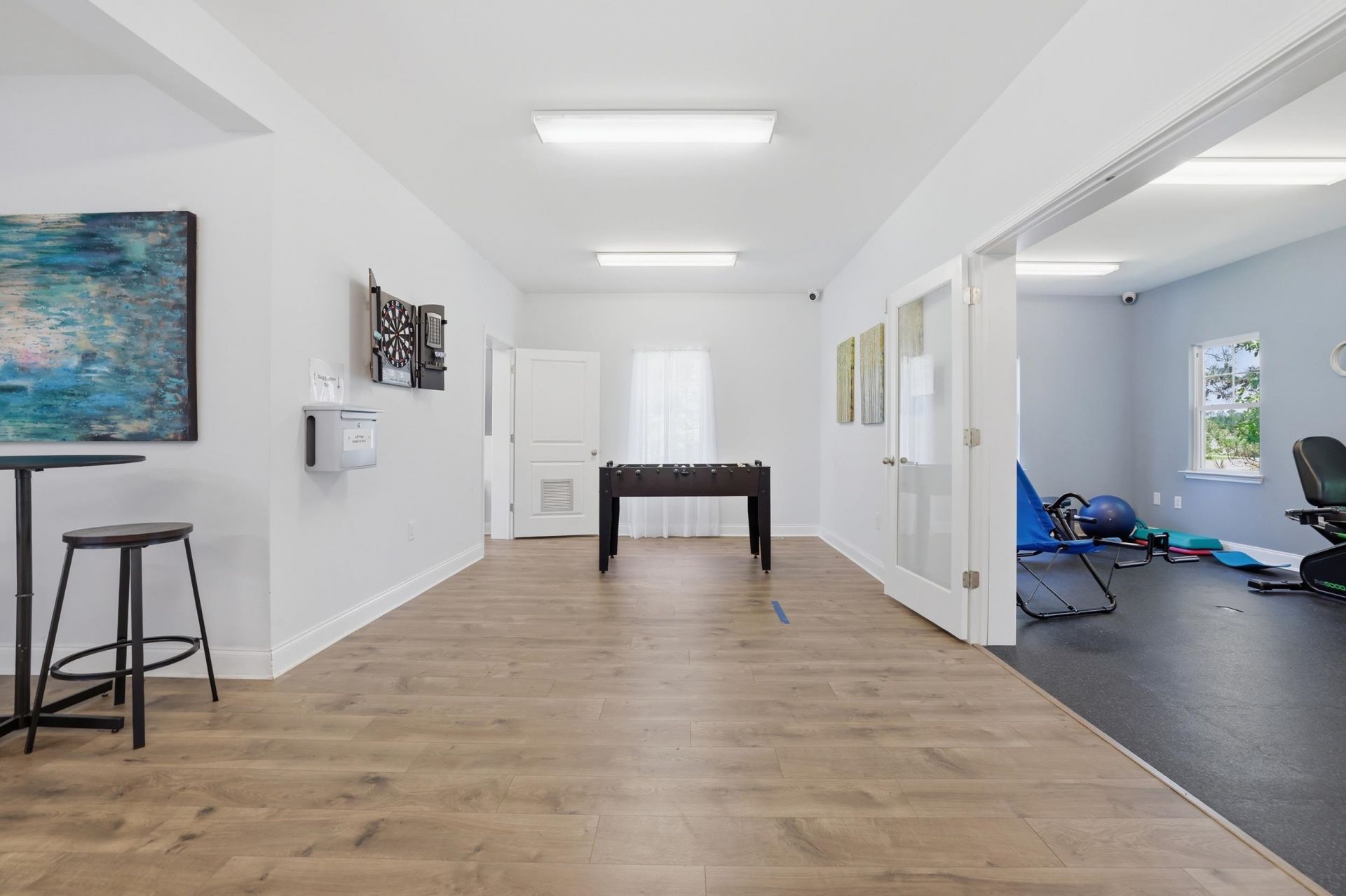 100 Oak Leaf Dr. Photo 47
