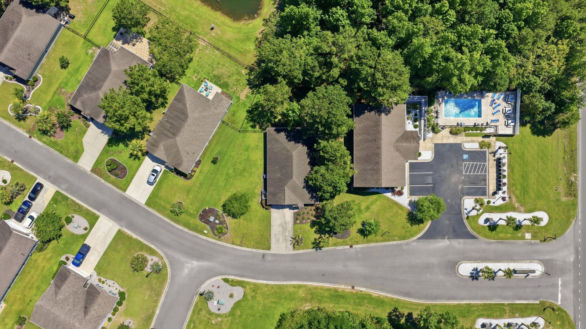 100 Oak Leaf Dr. Photo 60