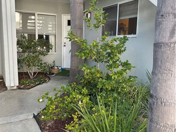 27695 Aquamarine, Mission Viejo, CA 92691