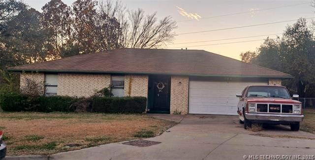 204 E Marshall Court , Tulsa, OK 74106 Main Photo