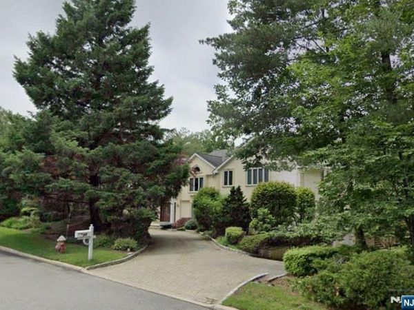66 Adams Drive, CRESSKILL, NJ 07626