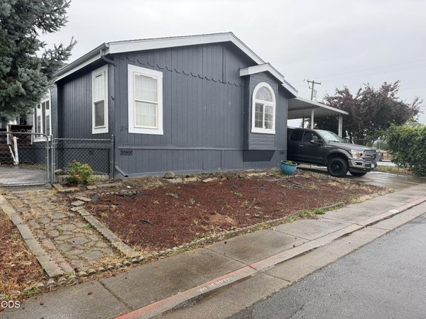 3750 Avenue G, Unit SPC 25, White City, OR 97503