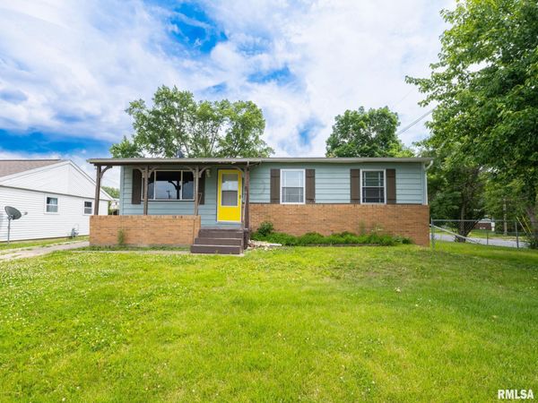 2283 KNOLLAIRE Drive, Washington, IL 61571