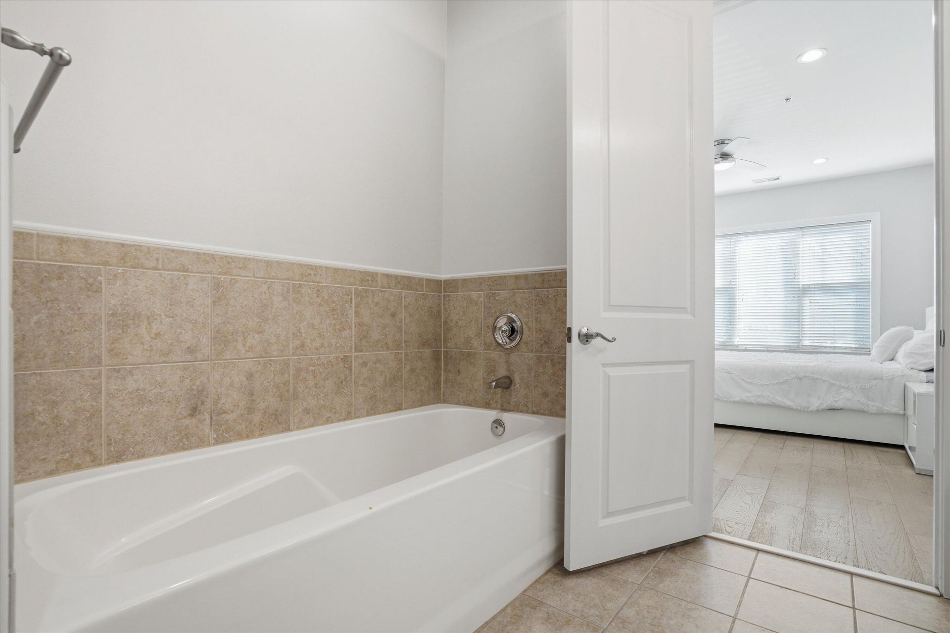 200 River Landing Drive Photo 23