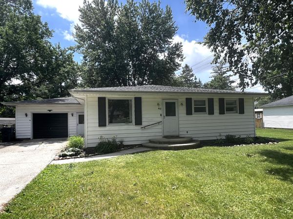 457 W Emmet Avenue , Rensselaer, IN 47978