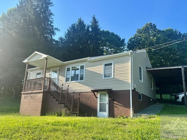 7550 New Hope Road, Bluefield, WV 24701