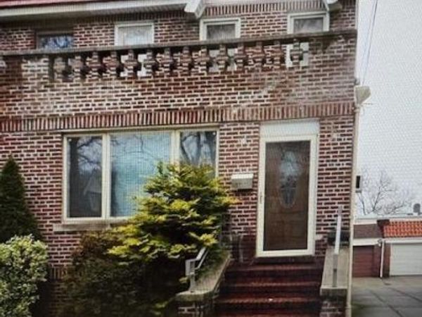 8737 Union Turnpike , Glendale, NY 11385