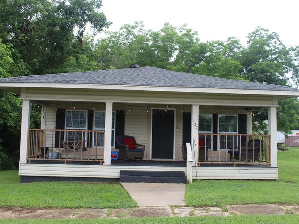 327 3RD St, Carbon Hill, AL 35549