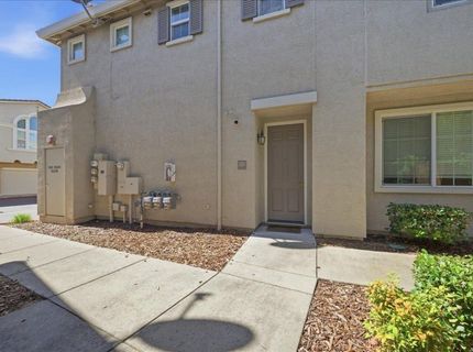 1001 Ferry Cir, Folsom, CA 95630 Photo