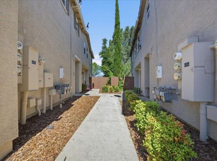 1001 Ferry Cir, Folsom, CA 95630 Photo
