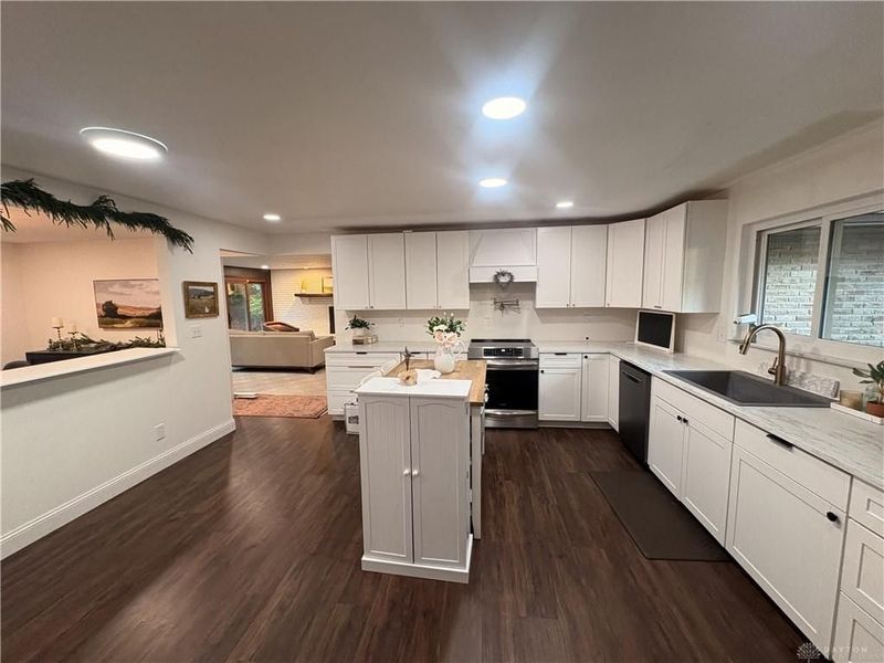 2564 Rustling Brook Lane, Beavercreek, OH 45434 Photo 8
