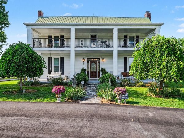 956 Lebanon Hwy , Lebanon, TN 37087