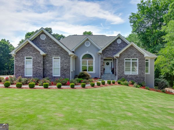 765 River Chase, Hoschton, GA 30548