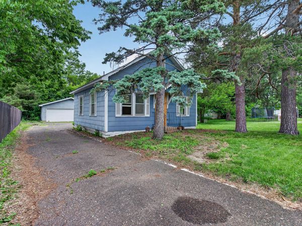 7624 68th Avenue N, Brooklyn Park, MN 55428