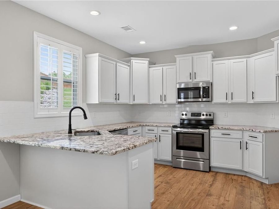 Property Image 16