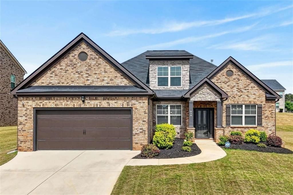 924 Dexter Drive , Stockbridge, GA 30281 Main Photo