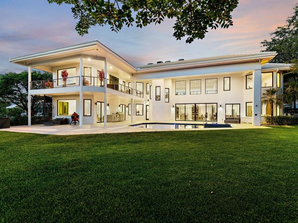 8818 SE Riverfront Terrace, Jupiter, FL 33469