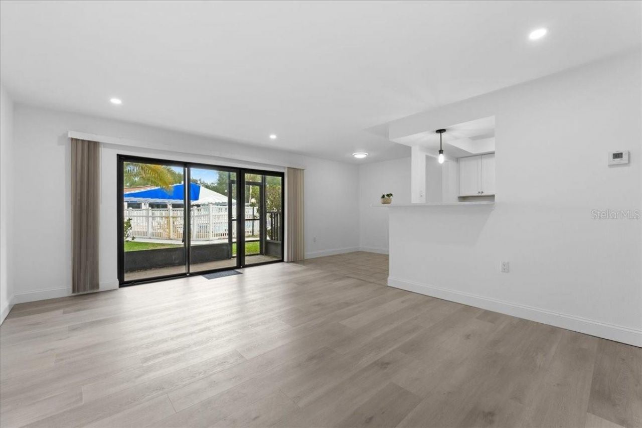 11525 8th Way N, Unit 509, Saint Petersburg, FL 33716 Photo