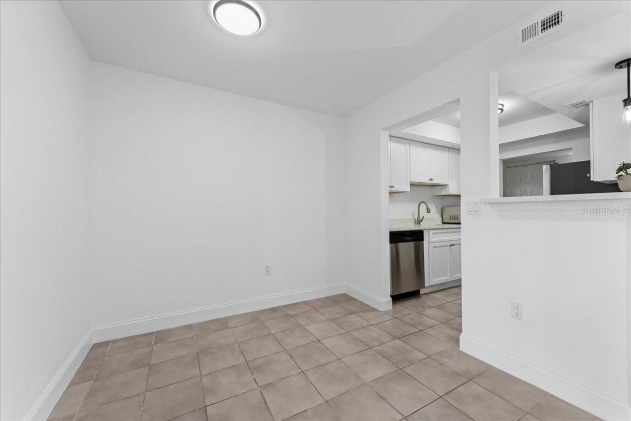 11525 8th Way N, Unit 509, Saint Petersburg, FL 33716 Photo