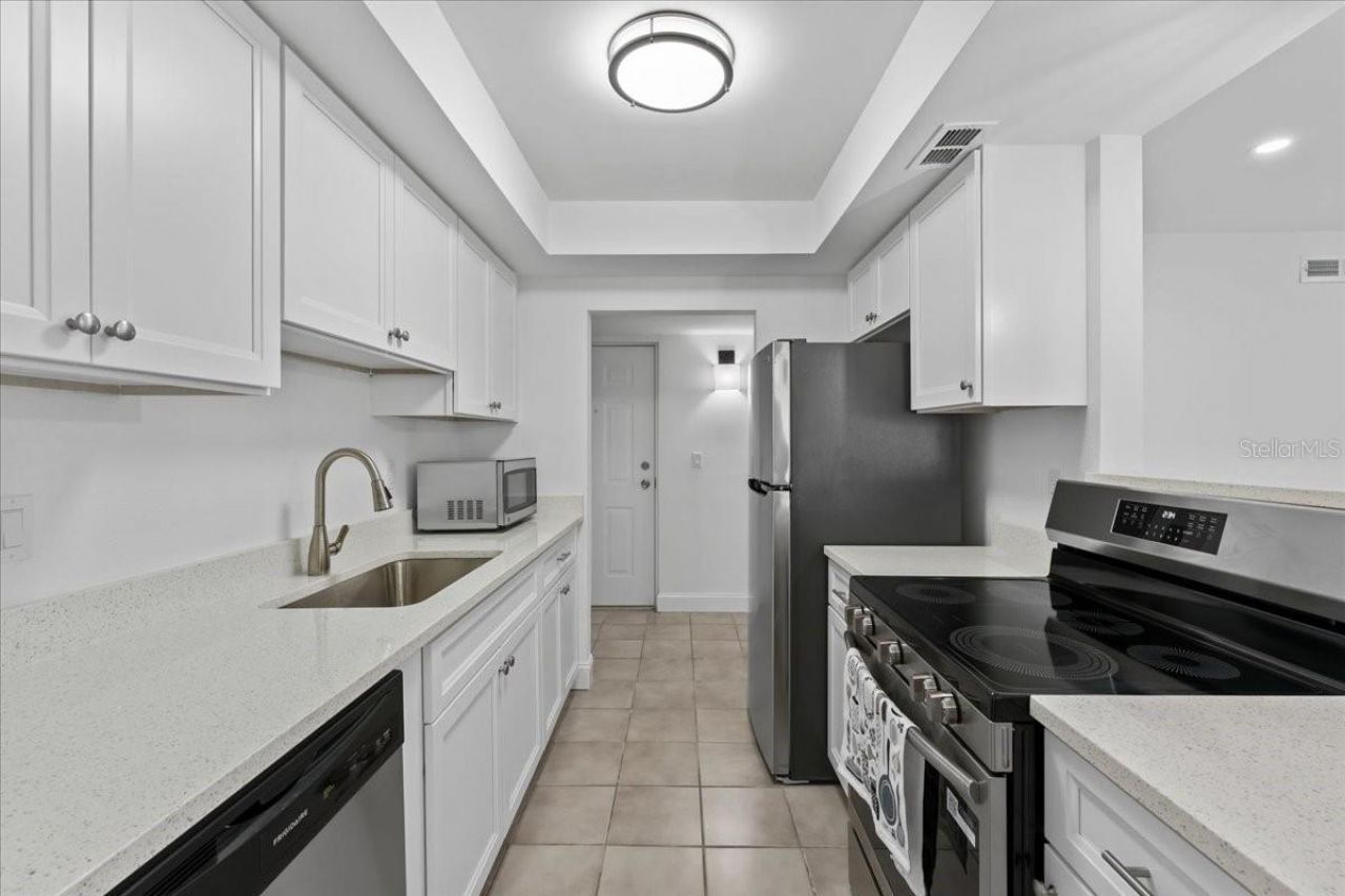 11525 8th Way N, Unit 509, Saint Petersburg, FL 33716 Photo