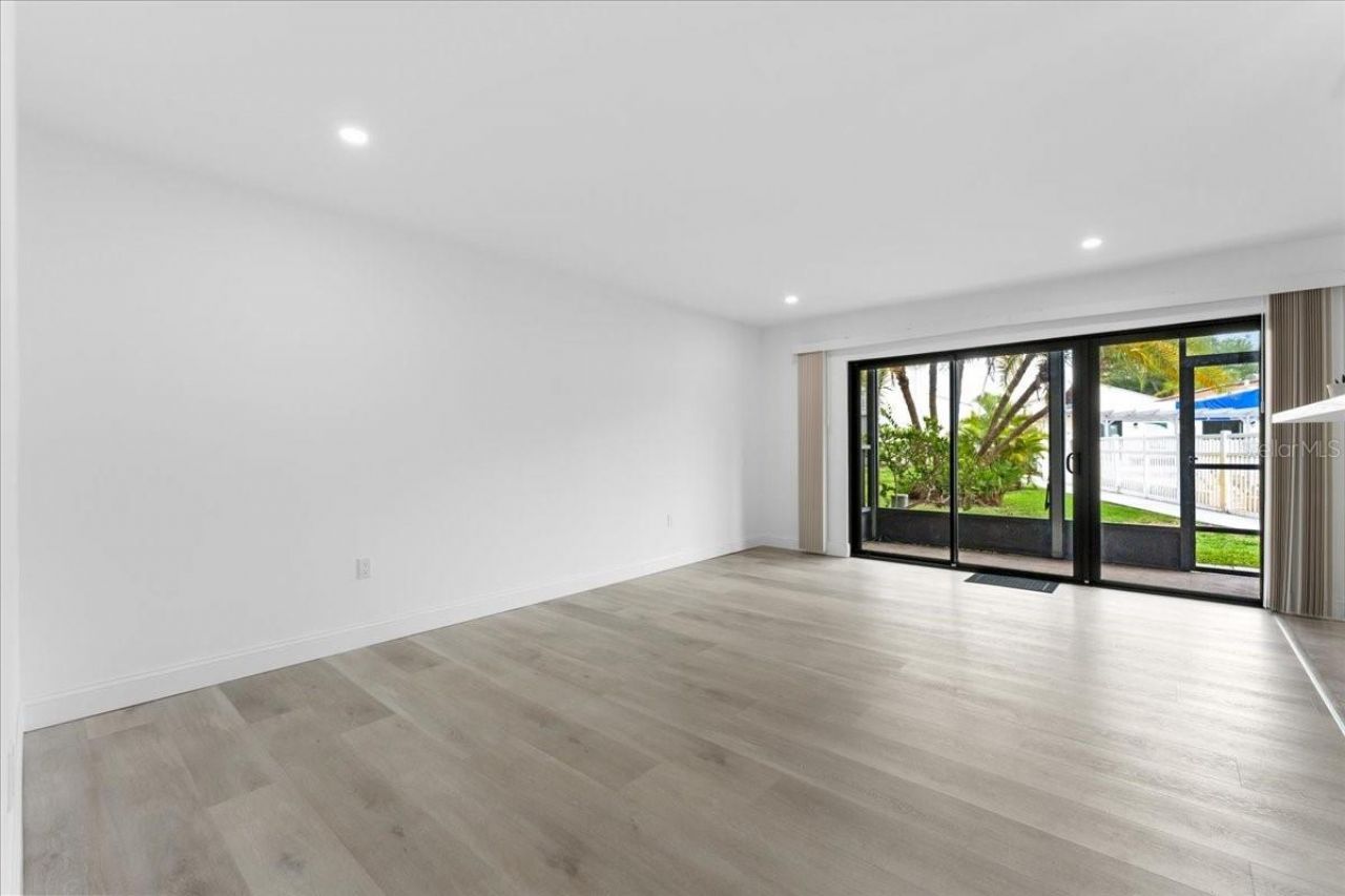 11525 8th Way N, Unit 509, Saint Petersburg, FL 33716 Photo