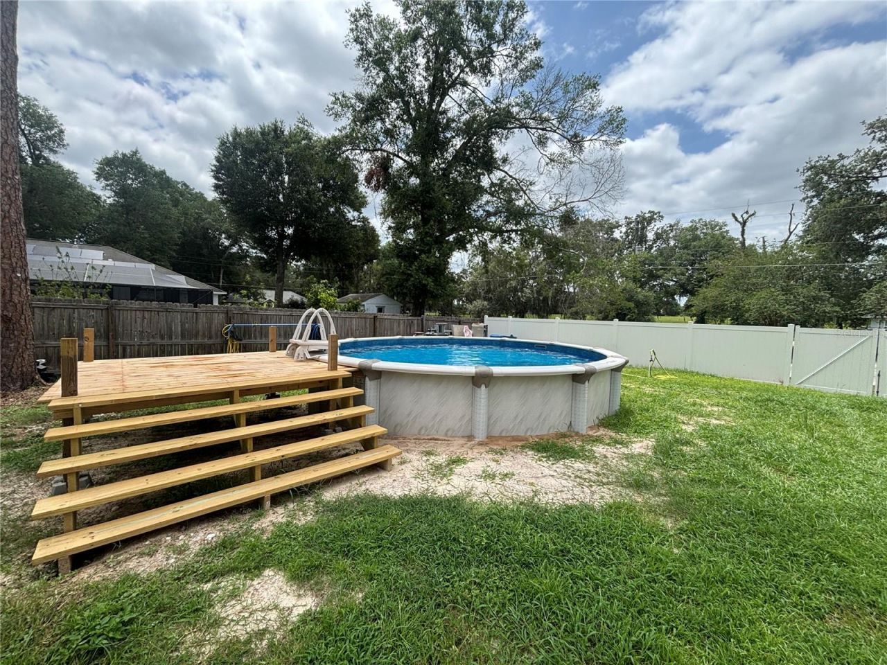 525 SE 61st Court , Ocala, FL 34472 Photo