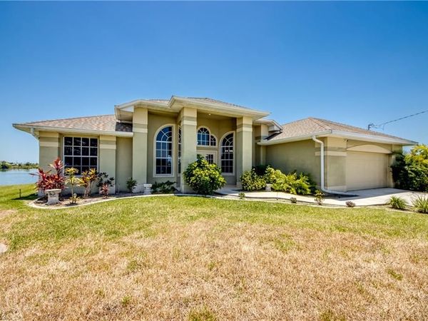 2319 NE 19th ST , CAPE CORAL, FL 33909