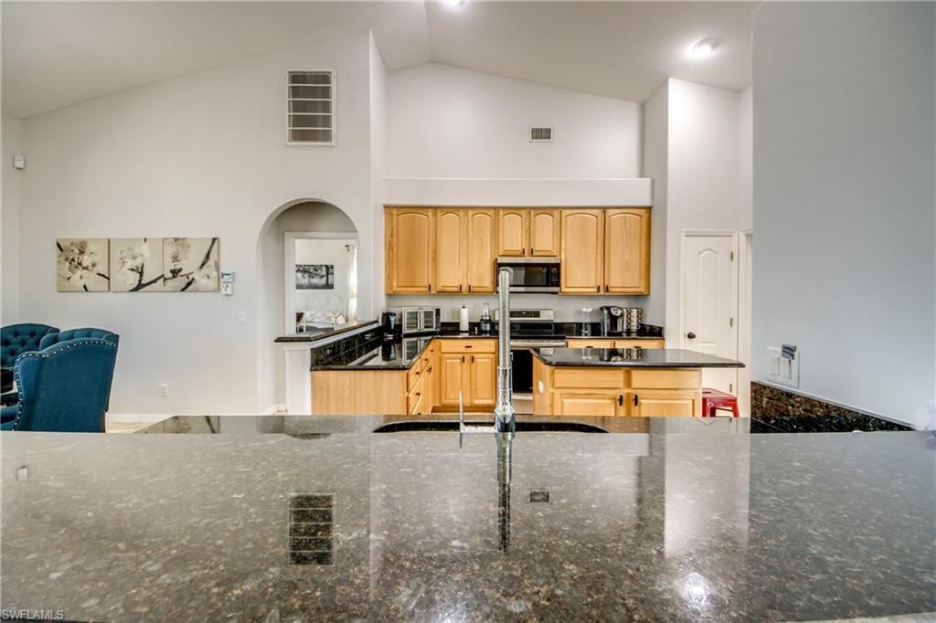 2319 NE 19th St , Cape Coral, FL 33909 Photo