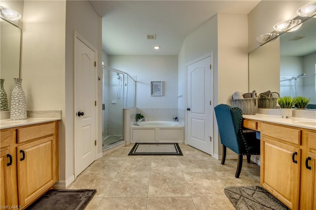 2319 NE 19th St , Cape Coral, FL 33909 Photo